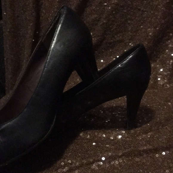Pierre Michel black leather heels - Picture 2 of 7
